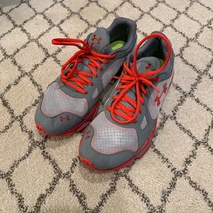 Under Armour Cross Trainers 9.5 men’s